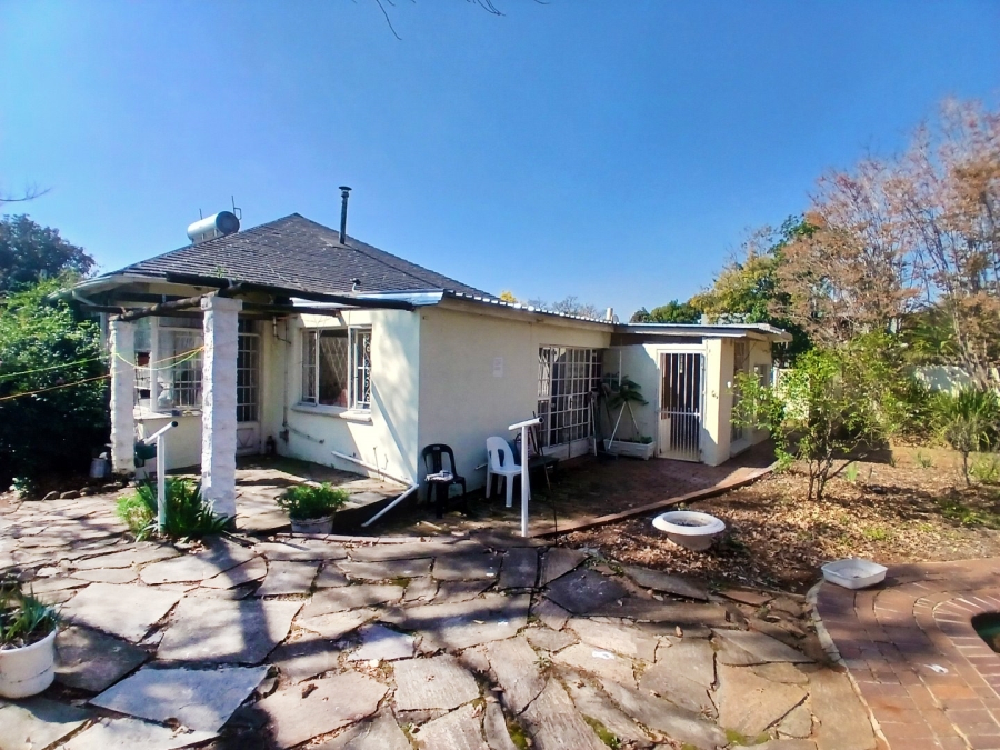 3 Bedroom Property for Sale in Greenside Gauteng