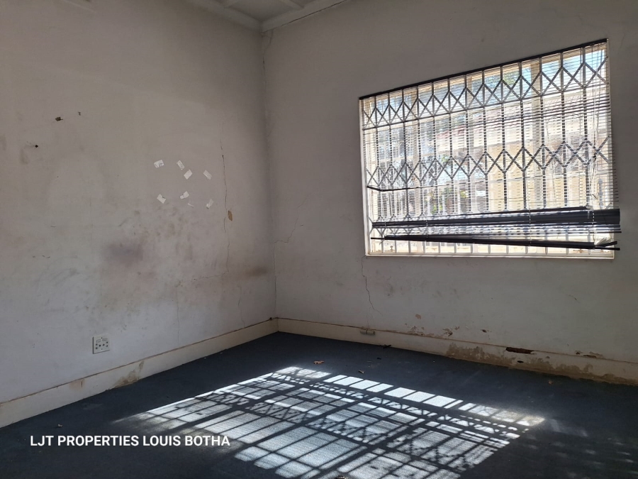 4 Bedroom Property for Sale in Orange Grove Gauteng