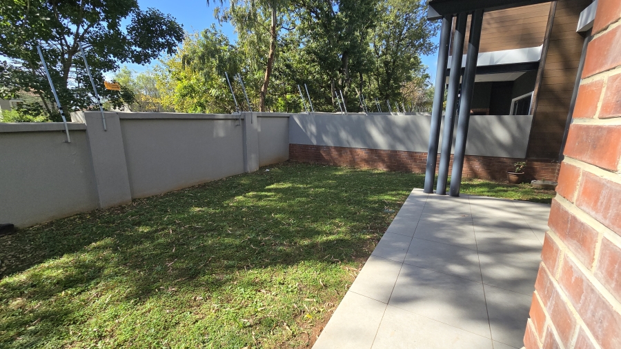 To Let 4 Bedroom Property for Rent in Sunninghill Gauteng