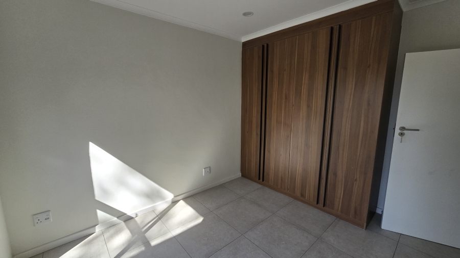 To Let 4 Bedroom Property for Rent in Sunninghill Gauteng