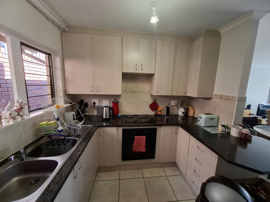 2 Bedroom Property for Sale in Equestria Gauteng