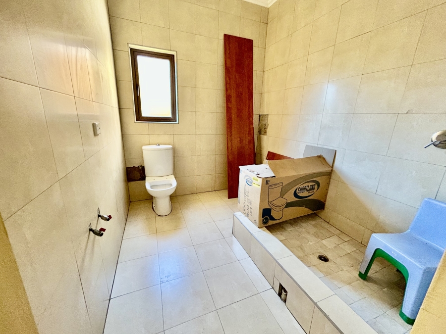 7 Bedroom Property for Sale in Savannah Hills Estate Gauteng