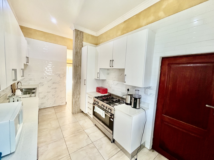 7 Bedroom Property for Sale in Savannah Hills Estate Gauteng