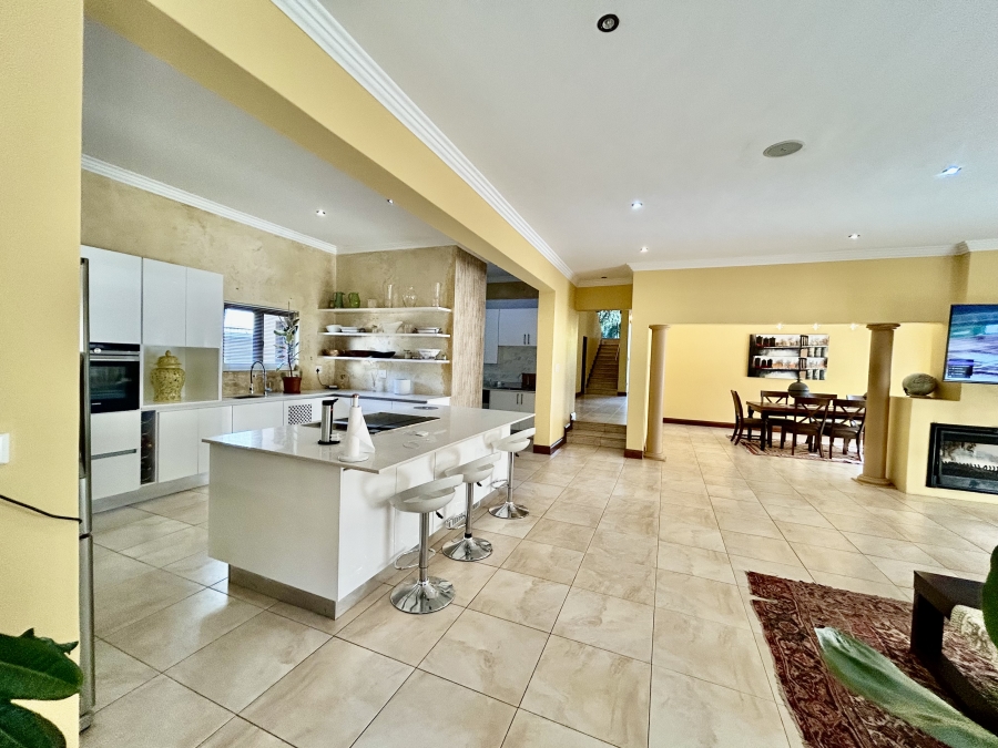 7 Bedroom Property for Sale in Savannah Hills Estate Gauteng