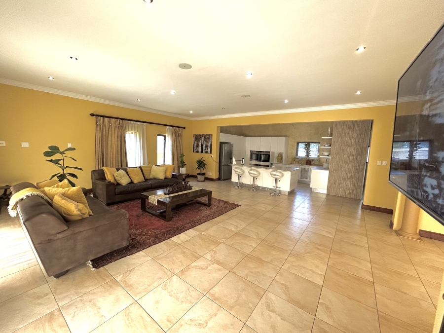 7 Bedroom Property for Sale in Savannah Hills Estate Gauteng