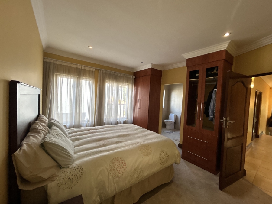 7 Bedroom Property for Sale in Savannah Hills Estate Gauteng