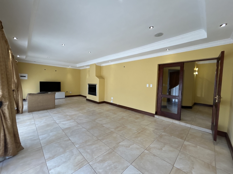 7 Bedroom Property for Sale in Savannah Hills Estate Gauteng