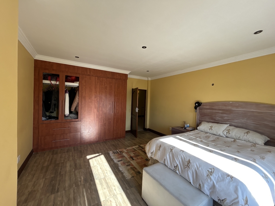 7 Bedroom Property for Sale in Savannah Hills Estate Gauteng