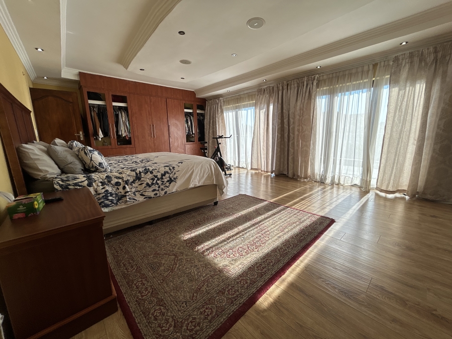 7 Bedroom Property for Sale in Savannah Hills Estate Gauteng