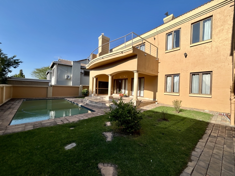7 Bedroom Property for Sale in Savannah Hills Estate Gauteng