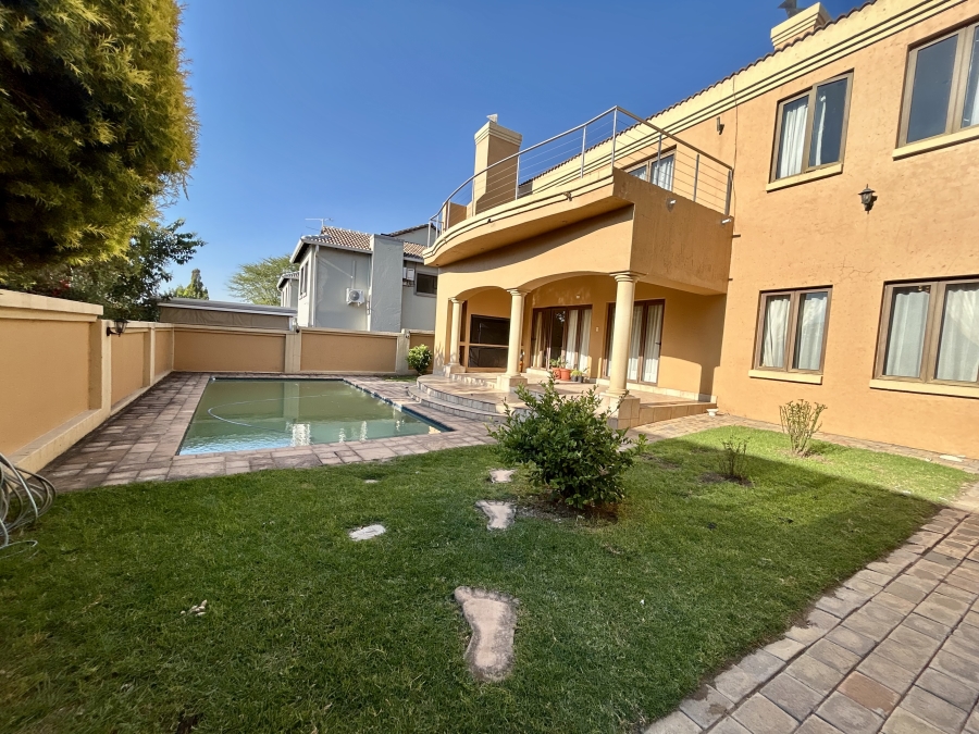 7 Bedroom Property for Sale in Savannah Hills Estate Gauteng