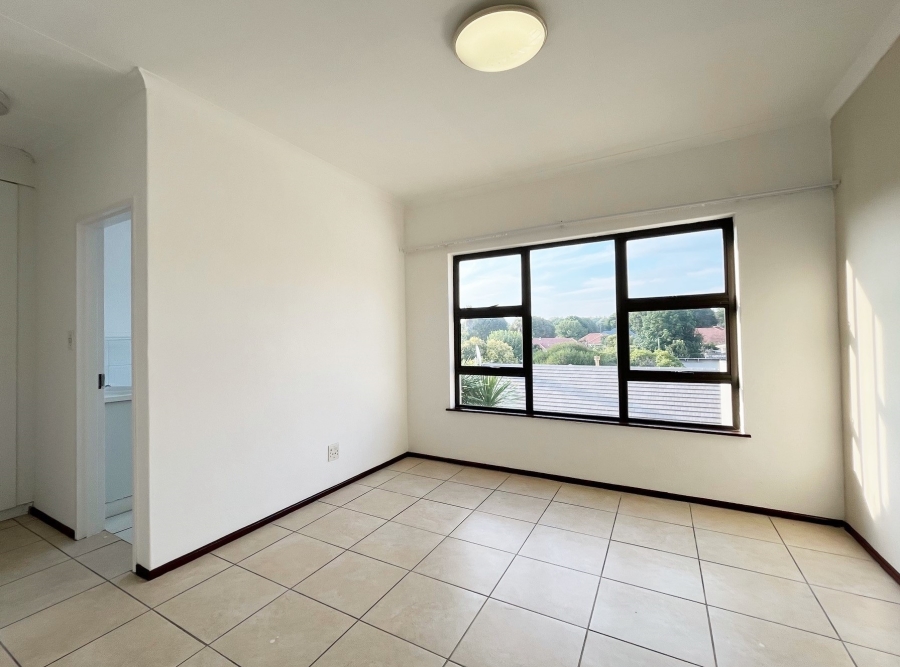 To Let 2 Bedroom Property for Rent in Cheltondale Gauteng