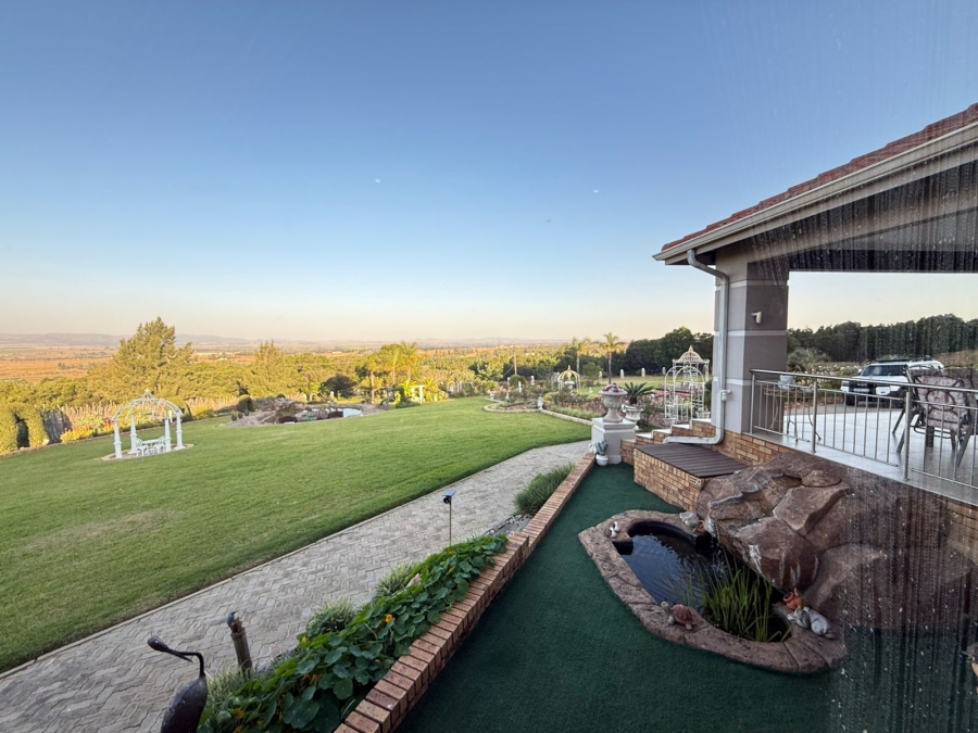 5 Bedroom Property for Sale in Blue Saddle Ranches Gauteng