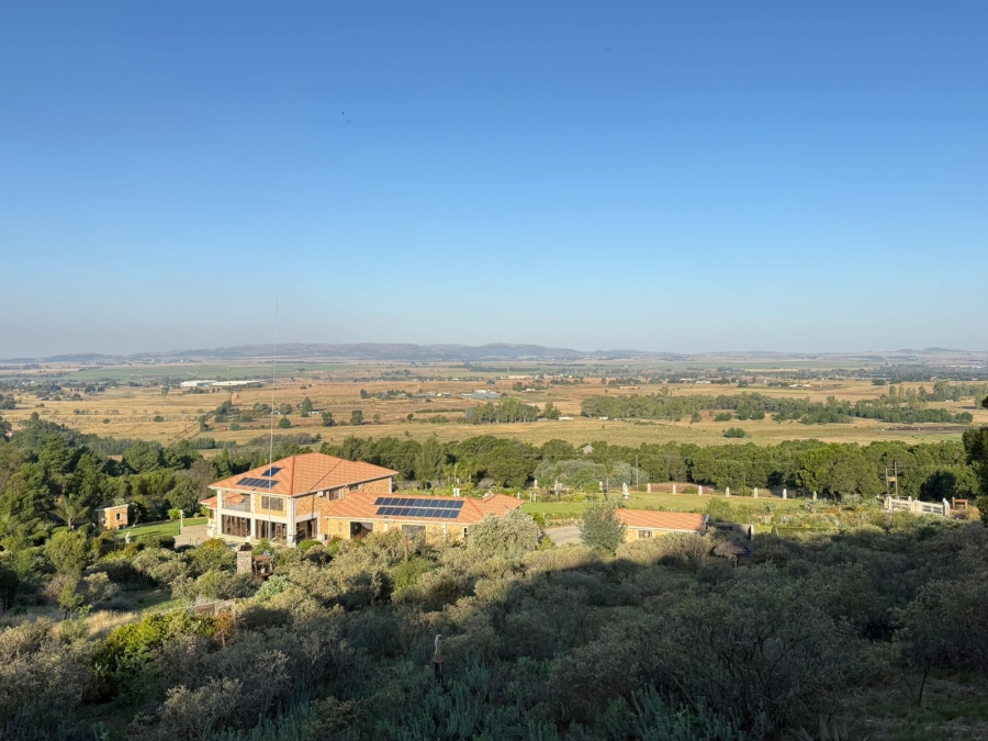 5 Bedroom Property for Sale in Blue Saddle Ranches Gauteng