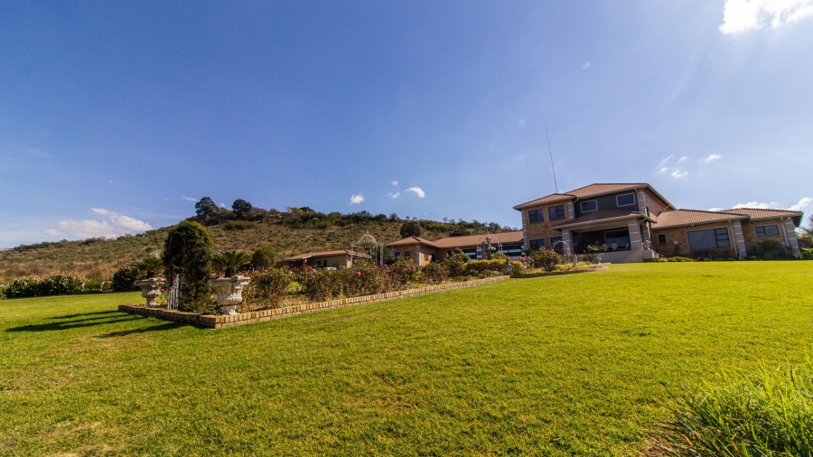 5 Bedroom Property for Sale in Blue Saddle Ranches Gauteng