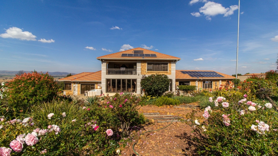 5 Bedroom Property for Sale in Blue Saddle Ranches Gauteng