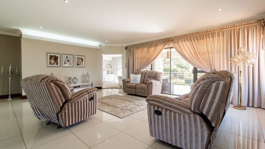 5 Bedroom Property for Sale in Blue Saddle Ranches Gauteng