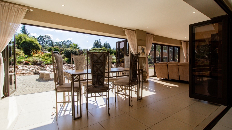 5 Bedroom Property for Sale in Blue Saddle Ranches Gauteng