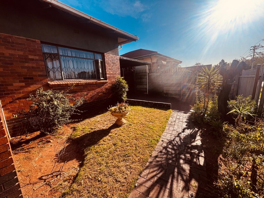 To Let 3 Bedroom Property for Rent in Wentworth Park Gauteng