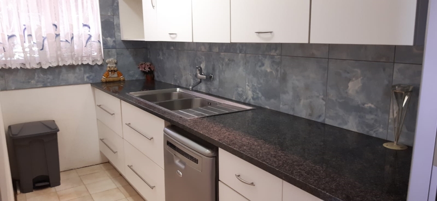 4 Bedroom Property for Sale in Muckleneuk Gauteng