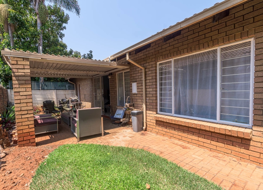 3 Bedroom Property for Sale in La Montagne Gauteng