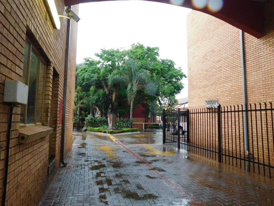 1 Bedroom Property for Sale in Riviera Gauteng