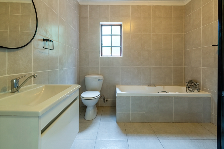 4 Bedroom Property for Sale in Die Wilgers Gauteng