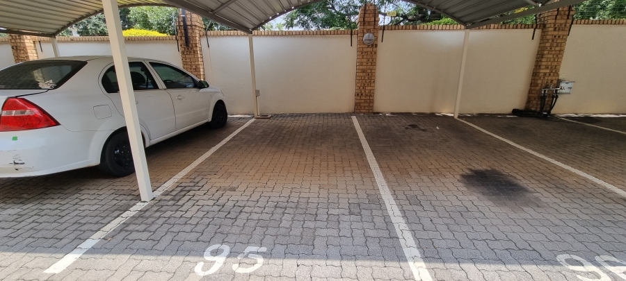 1 Bedroom Property for Sale in Hillcrest Gauteng