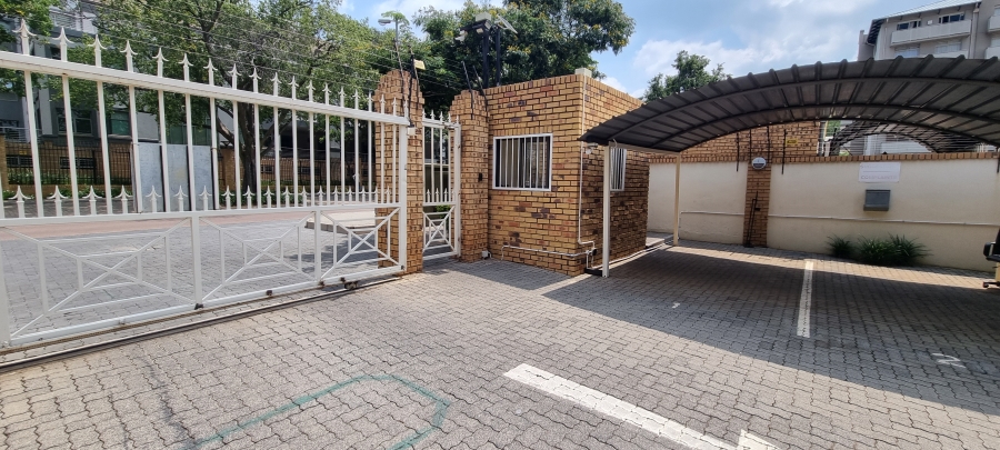 1 Bedroom Property for Sale in Hillcrest Gauteng