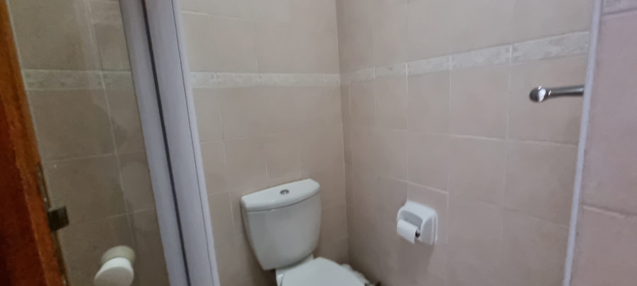 1 Bedroom Property for Sale in Hillcrest Gauteng