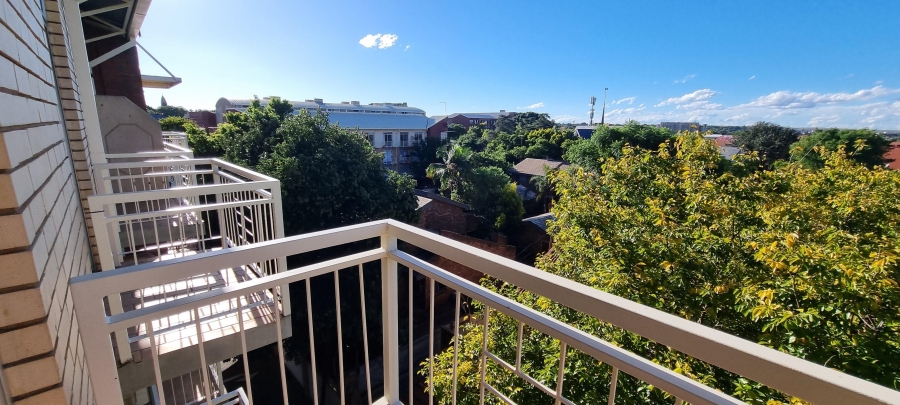 1 Bedroom Property for Sale in Hillcrest Gauteng