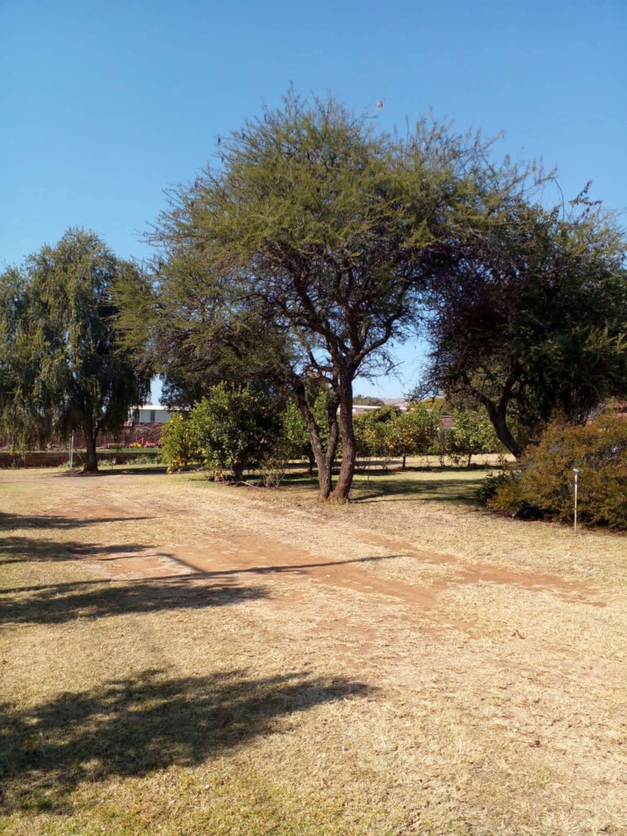 7 Bedroom Property for Sale in Swacina Park A H Gauteng
