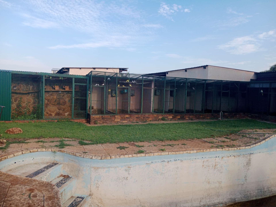 7 Bedroom Property for Sale in Swacina Park A H Gauteng