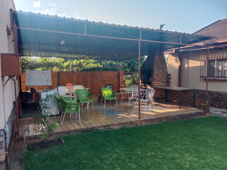 7 Bedroom Property for Sale in Swacina Park A H Gauteng