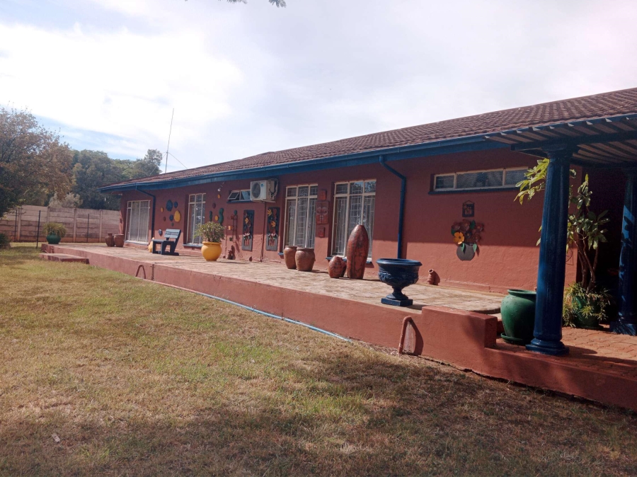 5 Bedroom Property for Sale in Swacina Park A H Gauteng