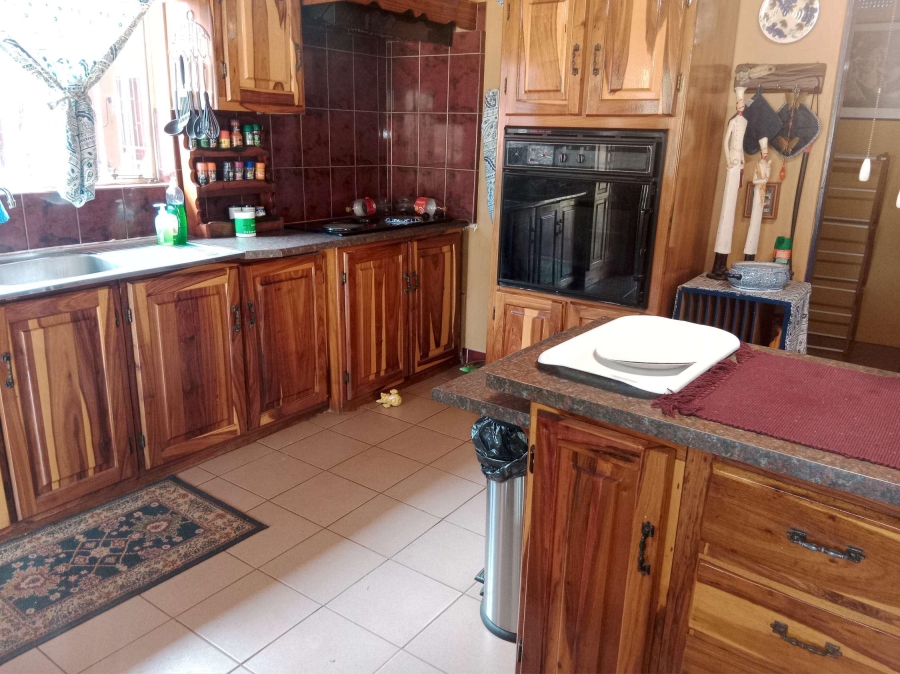 5 Bedroom Property for Sale in Swacina Park A H Gauteng