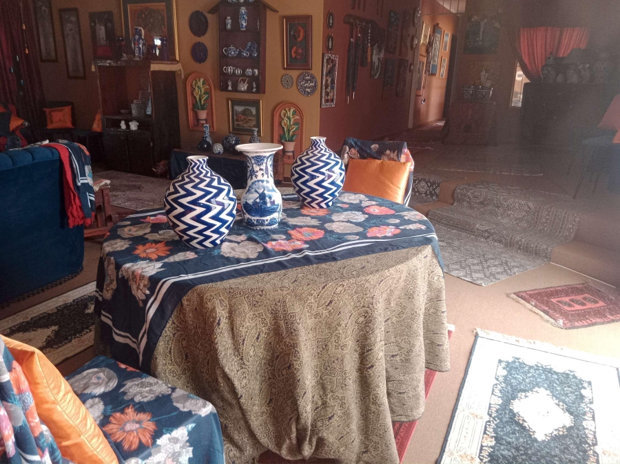5 Bedroom Property for Sale in Swacina Park A H Gauteng