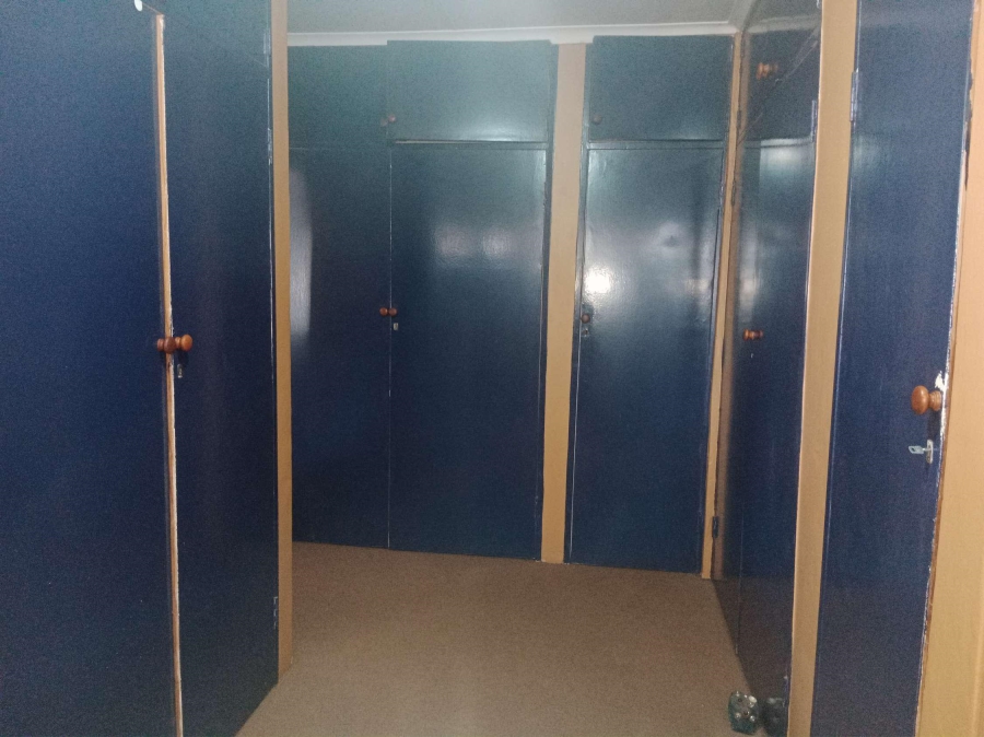 5 Bedroom Property for Sale in Swacina Park A H Gauteng