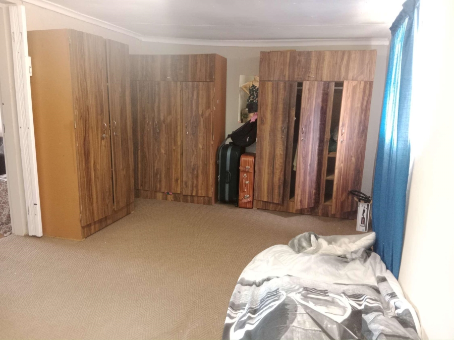 5 Bedroom Property for Sale in Swacina Park A H Gauteng
