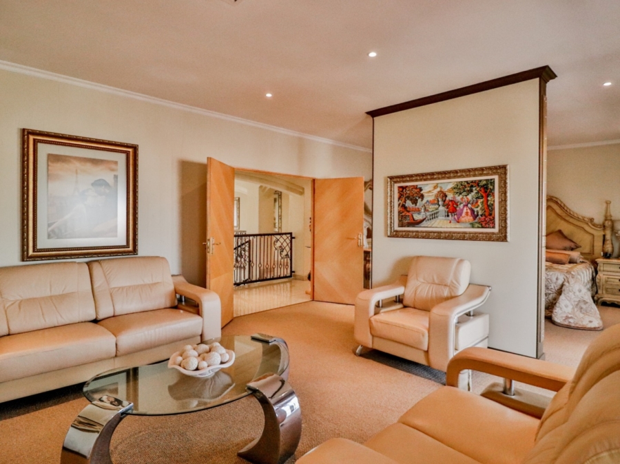4 Bedroom Property for Sale in Vanderbijlpark SW 5 Gauteng