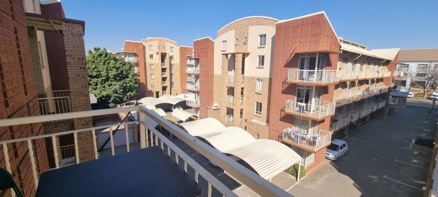 1 Bedroom Property for Sale in Hillcrest Gauteng