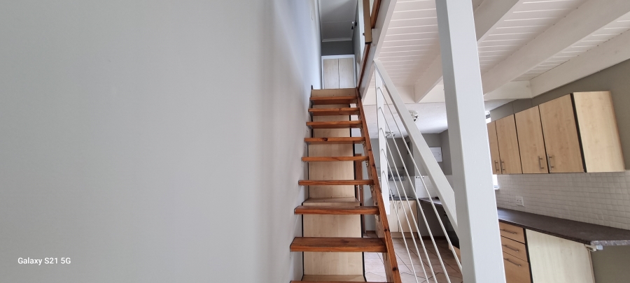1 Bedroom Property for Sale in Hillcrest Gauteng