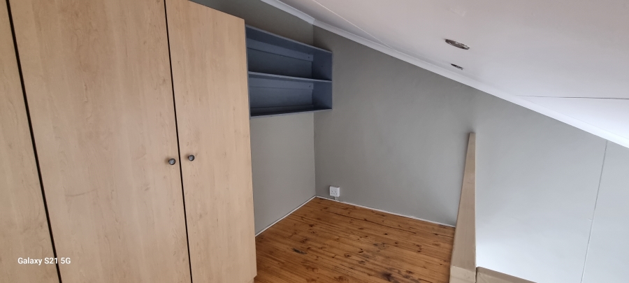 1 Bedroom Property for Sale in Hillcrest Gauteng