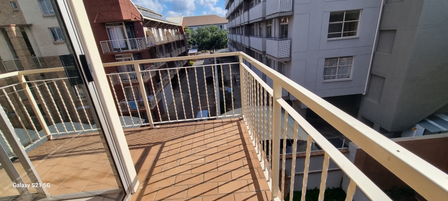 1 Bedroom Property for Sale in Hillcrest Gauteng