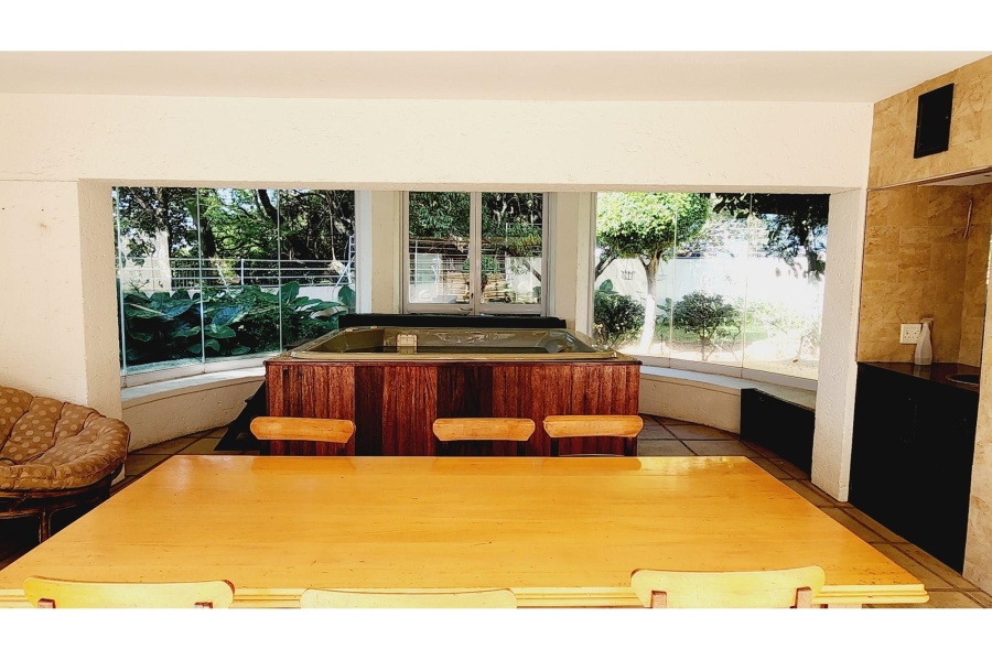4 Bedroom Property for Sale in Waterkloof Park Gauteng