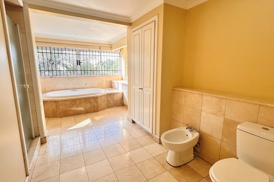 4 Bedroom Property for Sale in Waterkloof Park Gauteng