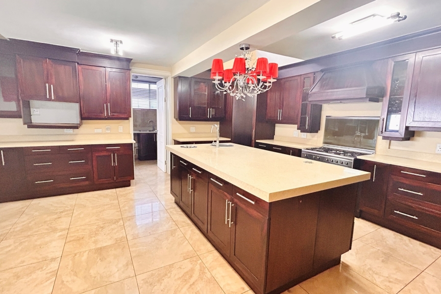 4 Bedroom Property for Sale in Waterkloof Park Gauteng