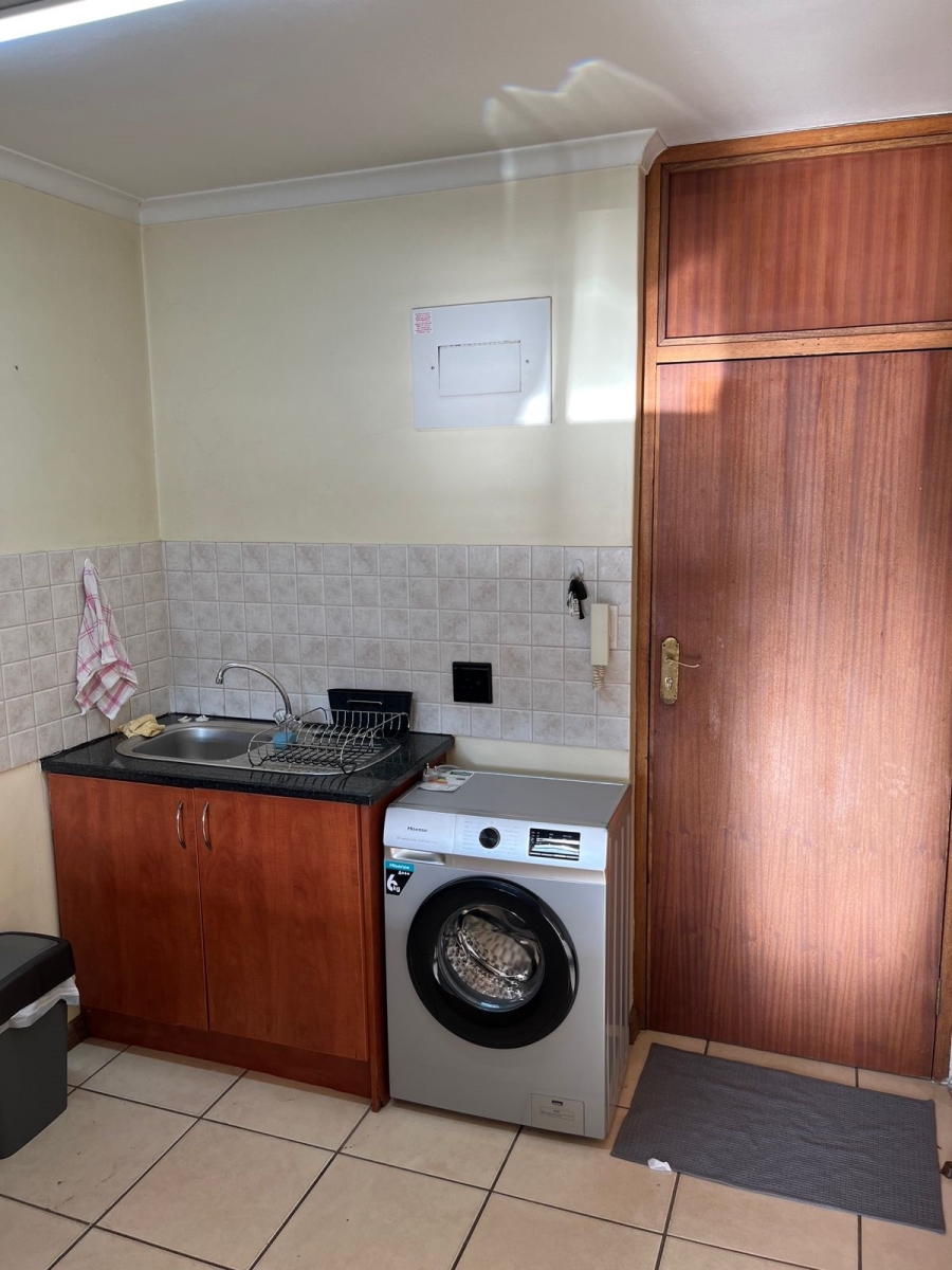 1 Bedroom Property for Sale in Hillcrest Gauteng
