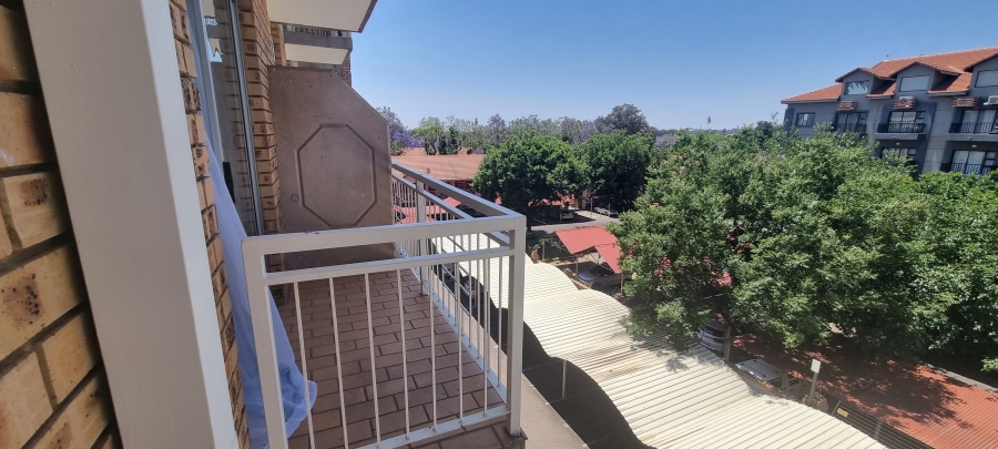 2 Bedroom Property for Sale in Hillcrest Gauteng