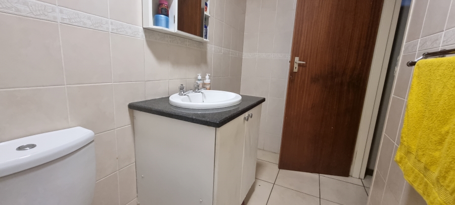 2 Bedroom Property for Sale in Hillcrest Gauteng
